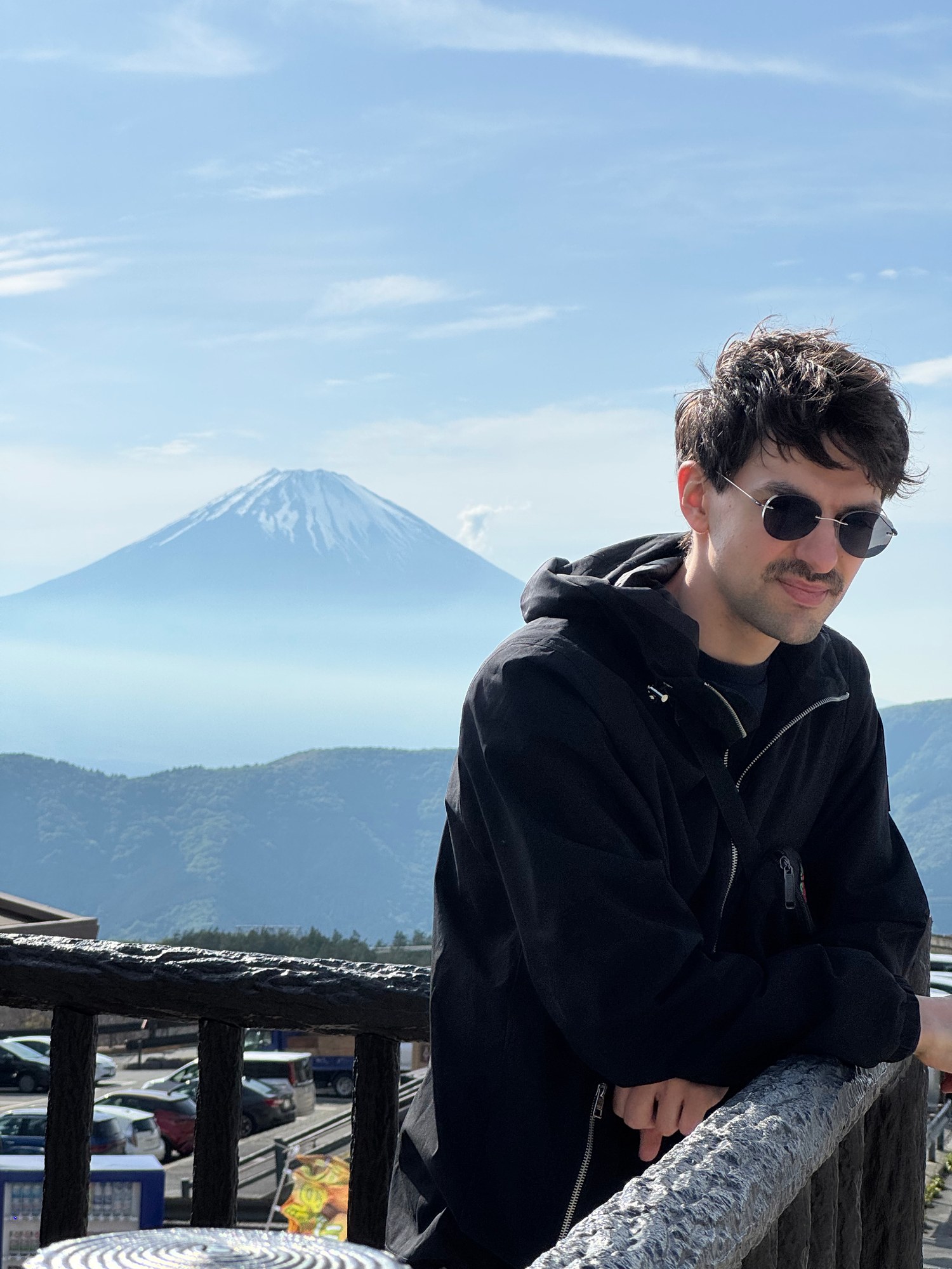Gros Patapouf devant le Mont Fuji